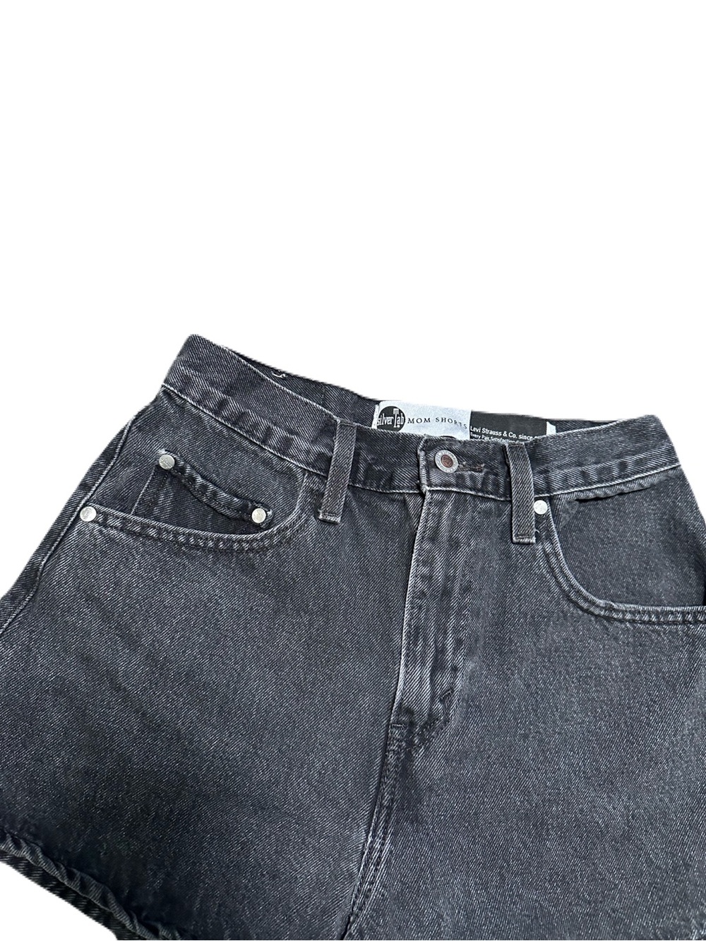 Levis SilverTab Mom Shorts Faded Black Light Wash Denim High Waisted Size 26 - Picture 4 of 6